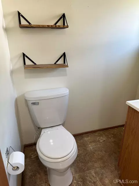 305 Oak, Ishpeming, MI 49849 photo 27