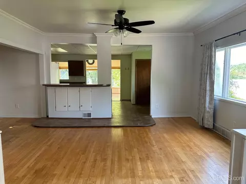 305 Oak, Ishpeming, MI 49849 photo 13