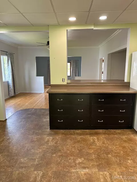 305 Oak, Ishpeming, MI 49849 photo 21
