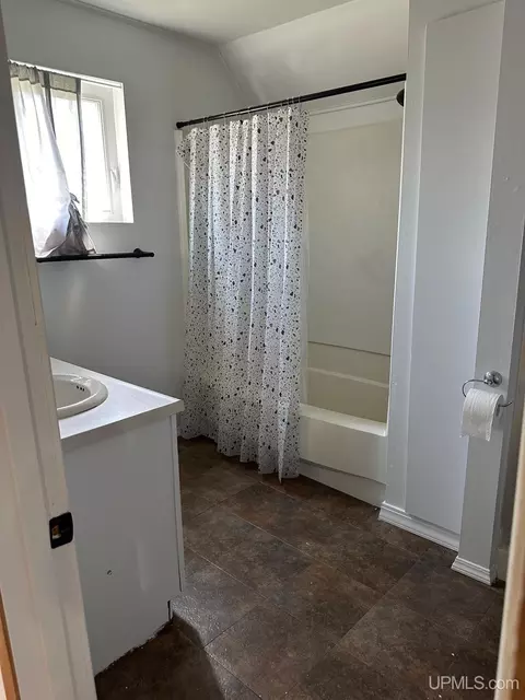305 Oak, Ishpeming, MI 49849 photo 36