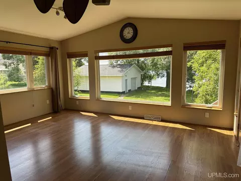 305 Oak, Ishpeming, MI 49849 photo 24