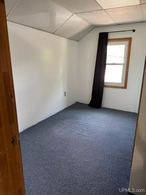305 Oak, Ishpeming, MI 49849 photo 35