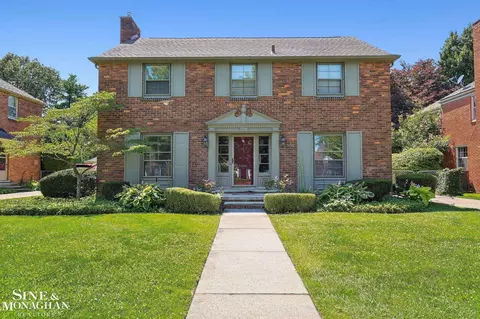 607 Lakeland, Grosse Pointe, MI 48230