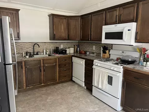 Kitchen - 4728 17th, Escanaba, MI 49829 photo 2 of 2