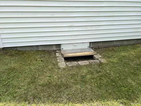 Exterior - 4728 17th, Escanaba, MI 49829 photo 4 of 11