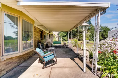 Exterior - 735 E Hurd, Monroe, MI 48162 photo 7 of 12