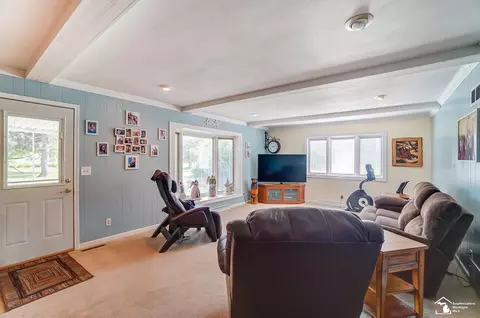 Living - 735 E Hurd, Monroe, MI 48162 photo 4 of 4