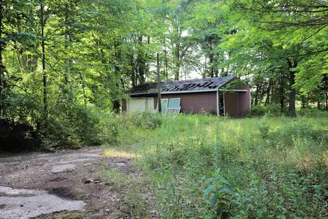 12206 Bell, Burt, MI 48415 photo 5