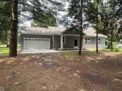 3369 Lomar, Fort Gratiot, MI 48059