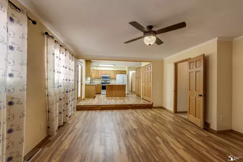 7724 Seneca, Temperance, MI 48182 photo 8
