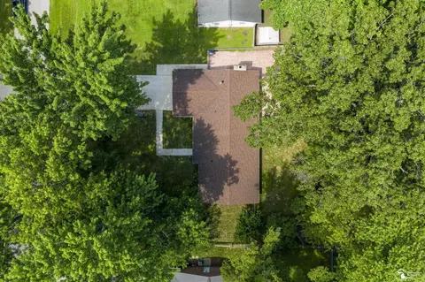 7724 Seneca, Temperance, MI 48182 photo 25