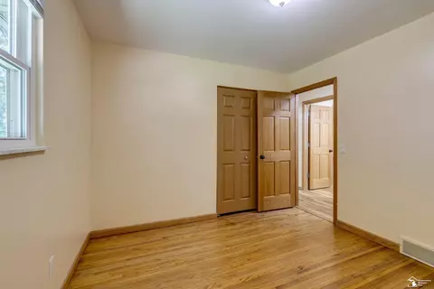7724 Seneca, Temperance, MI 48182 photo 14