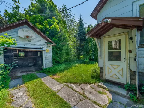 314 Maple, Munising, MI 49862 photo 18