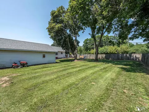 Exterior - 12790 Beaver, Carleton, MI 48117 photo 8 of 8