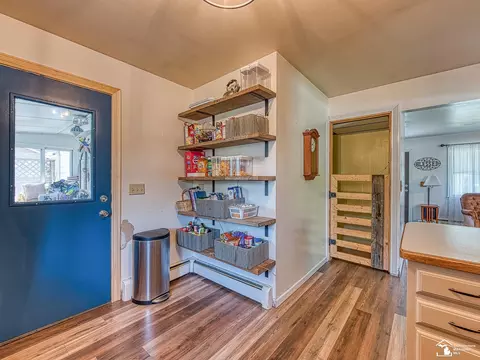Entry Way - 12790 Beaver, Carleton, MI 48117 photo 1 of 1