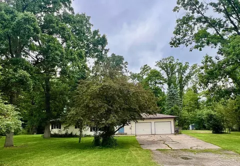 451 E King, Midland, MI 48640