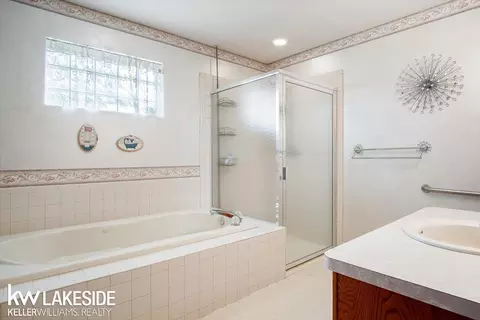 54296 Jack, Macomb, MI 48042 photo 17