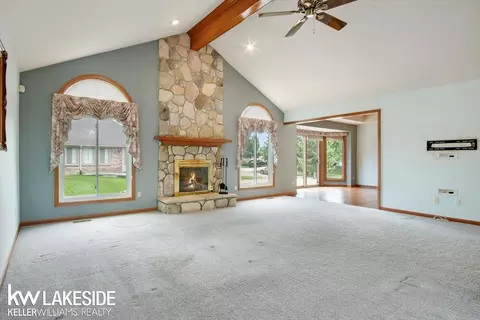 54296 Jack, Macomb, MI 48042 photo 4