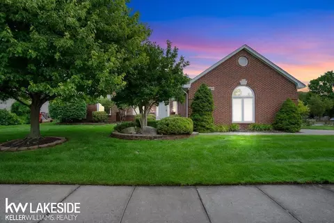 54296 Jack, Macomb, MI 48042