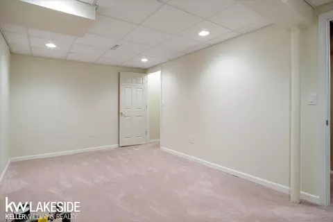 54296 Jack, Macomb, MI 48042 photo 28