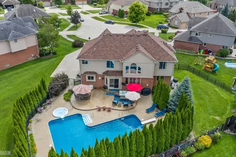 View/Area - 49508 Evanston, Macomb, MI 48044 photo 3 of 9