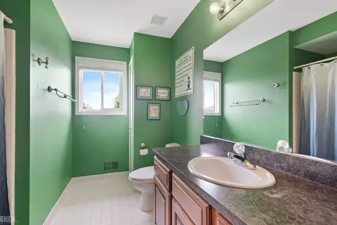 Bath - 49508 Evanston, Macomb, MI 48044 photo 4 of 5