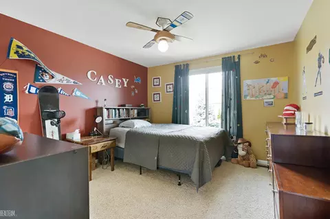 Bedroom - 49508 Evanston, Macomb, MI 48044 photo 3 of 4