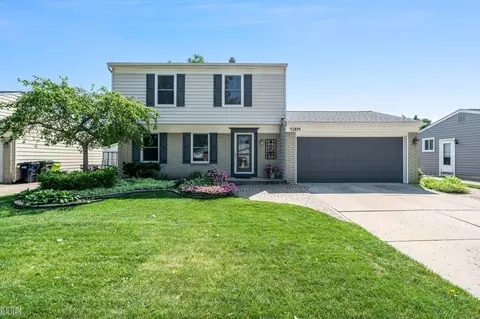 42894 Pheasant Run, Sterling Heights, MI 48313