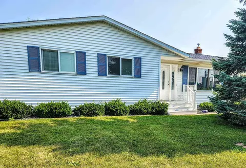 692 W North Un, Auburn, MI 48611