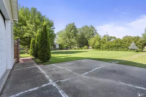 Exterior - 6368 Loraine, Romulus, MI 48174 photo 7 of 8
