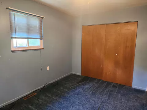 Bedroom - 4572 N Elevator, Pinconning, MI 48650 photo 5 of 6