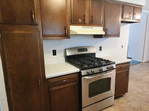 Kitchen - 4572 N Elevator, Pinconning, MI 48650 photo 2 of 4