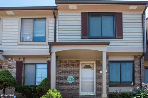 16912 Kingsbrooke, Clinton Township, MI 48038