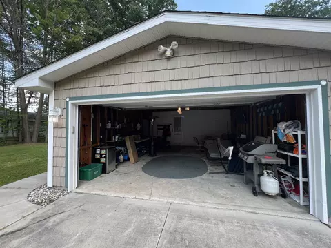 2682 W River Dr, Gladwin, MI 48624 photo 38