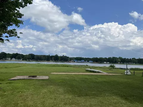 2682 W River Dr, Gladwin, MI 48624 photo 7