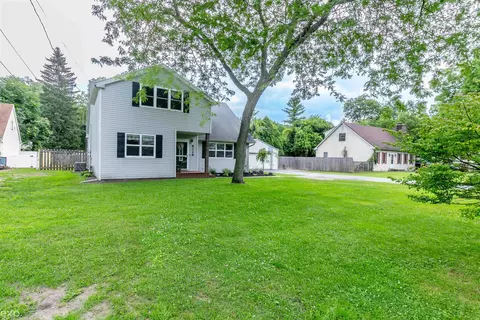 8128 Wiseman, Lambertville, MI 48144