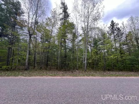 Lot 7b Powell Lake, Wetmore, MI 49895