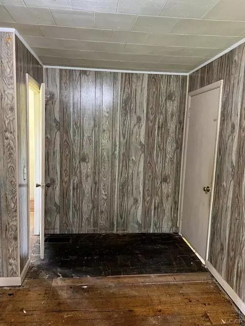 2525 E Vly, Adrian, MI 49221 photo 8