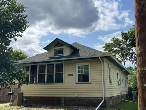 817 S Bates, Saginaw, MI 48602