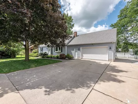 3498 Iroquois, Monroe, MI 48162