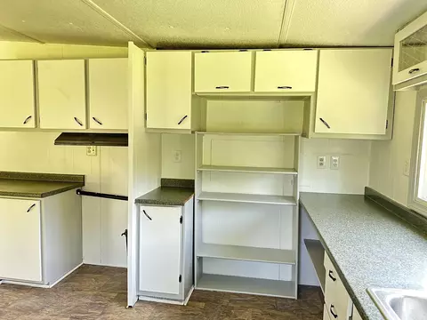 Kitchen - 5202 Middle Rd, Hope, MI 48628 photo 3 of 5