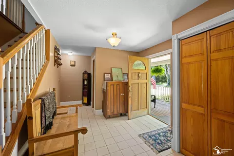 Entry Way - 3879 Kane, Carleton, MI 48117 photo 1 of 4