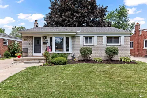 22334 Champaign, Taylor, MI 48180