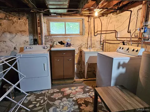235 Wright, Hancock, MI 49930 photo 33