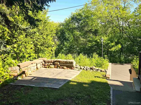 235 Wright, Hancock, MI 49930 photo 37