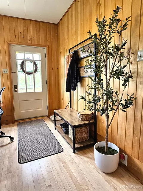 235 Wright, Hancock, MI 49930 photo 11