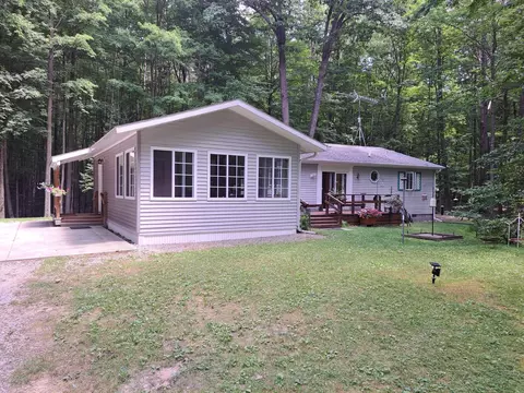 6473 Deerfield Trl, Lake, MI 48632