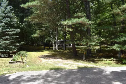 4761 Lancer, Gladwin, MI 48624 photo 2