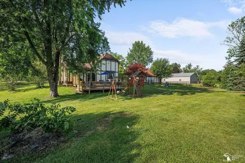 Exterior - 125 Smith, Temperance, MI 48182 photo 6 of 8