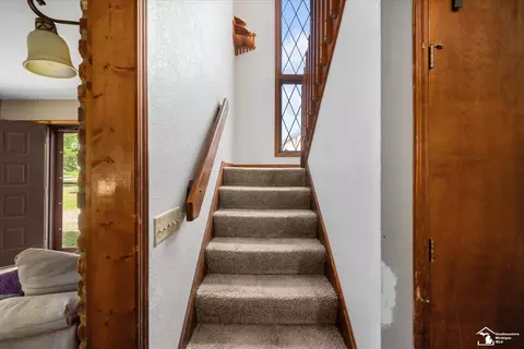 Entry Way - 125 Smith, Temperance, MI 48182 photo 3 of 4